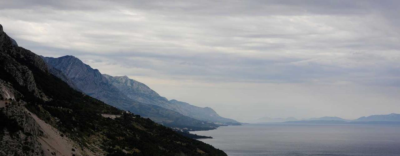 A random Thursday post at 12:11:02 PM