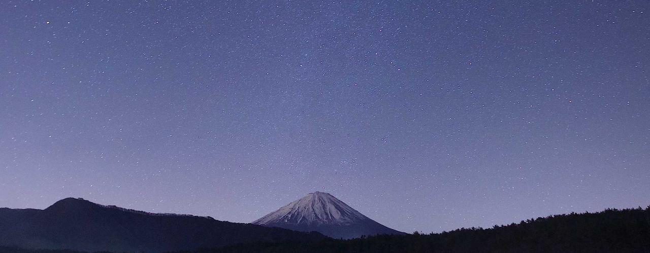 A random Monday post at 12:11:02 PM