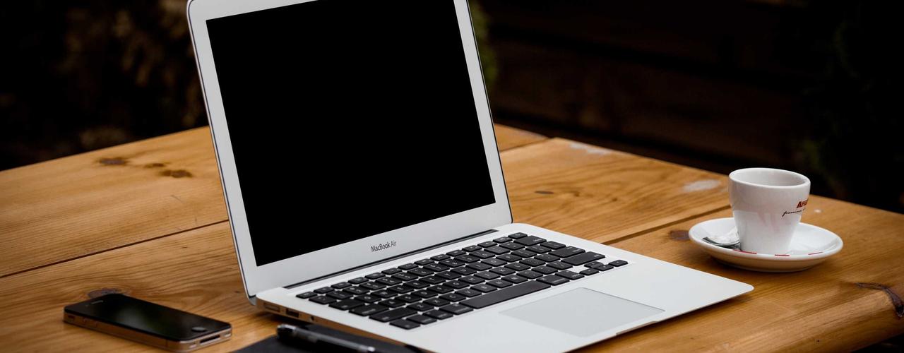 A random Thursday post at 06:11:02 AM